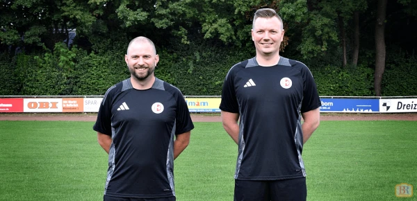 Doppelter Erfolg an der Pfeife: Oliver und Kevin steigen in die Bezirksliga auf