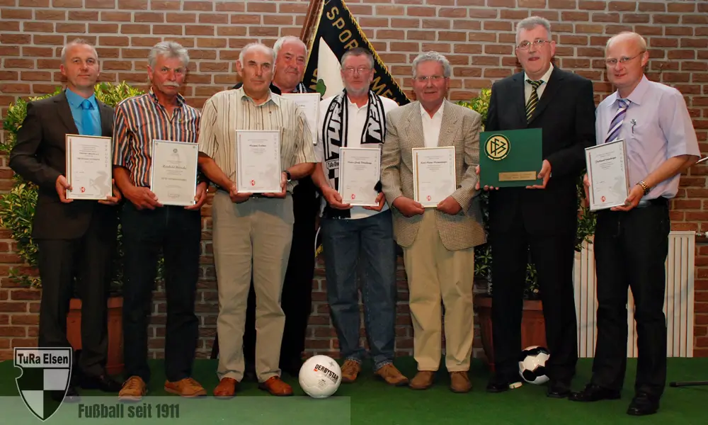 2011 100 jahre ehrung verdiente fussballer