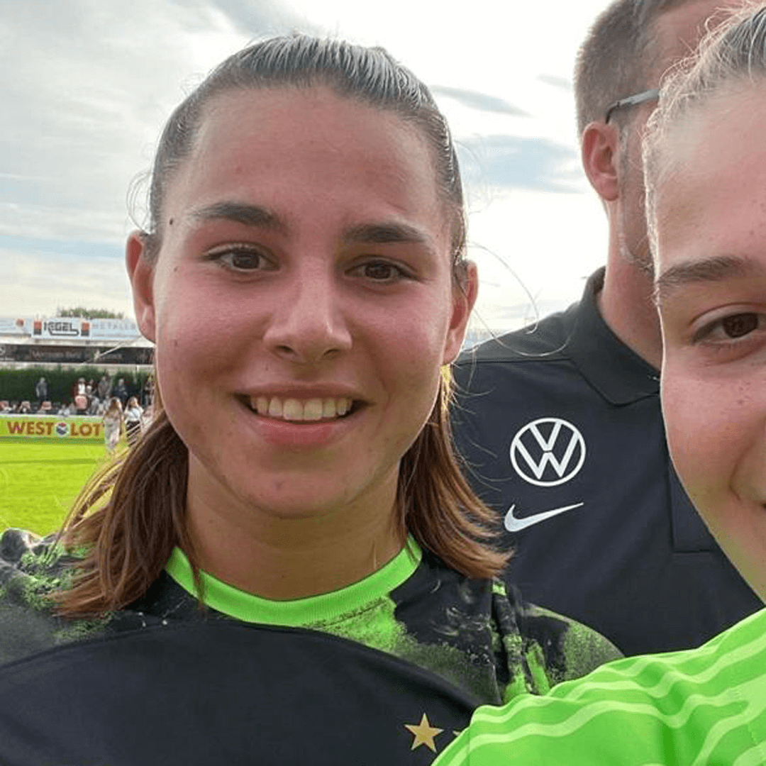 TuRa Elsen Juniorinnen beim Testspiel VfL Wolfsburg gegen PSV Eindhoven