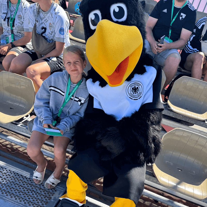 u15 tura elsen beachsoccer maskottchen